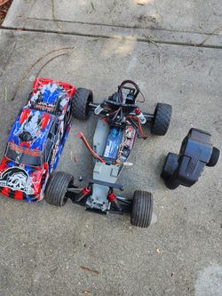 Traxxas Rustler 3s Brushless 