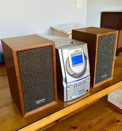 1980’s TEAC Sound System + Solid Wood 🪵 Speakers + 