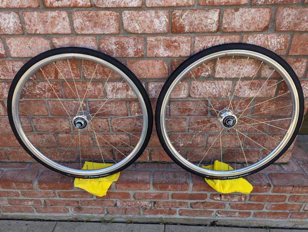 Velocity Quill/Dura ace Track Wheelset