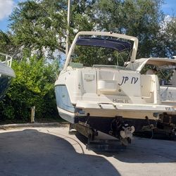 2004 27ft FIESTA VEE RINKER BOAT