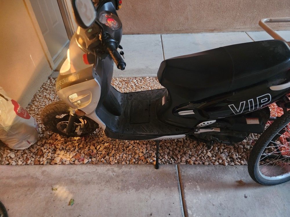 Champion Scooter