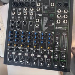 FOR SALE: Complete & Gig-Ready Mackie PA System Bundle + FREE Shure Microphones!