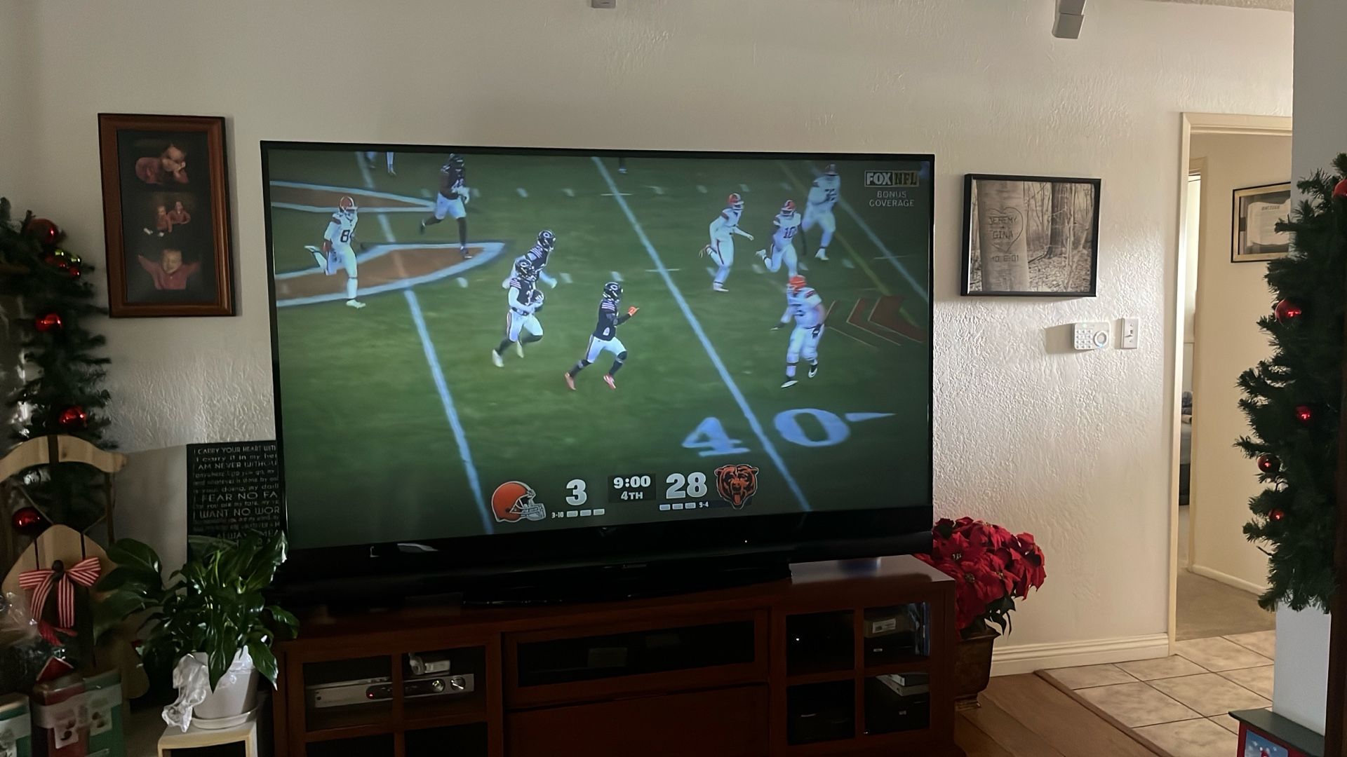 82 Inch Mitsubishi DLP Big Screen TV