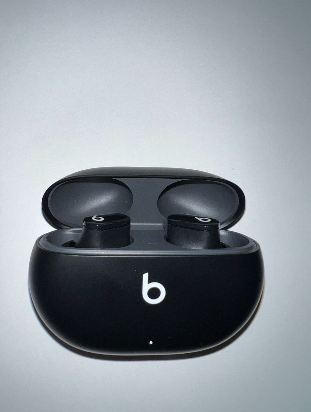 Beats Studio Buds 