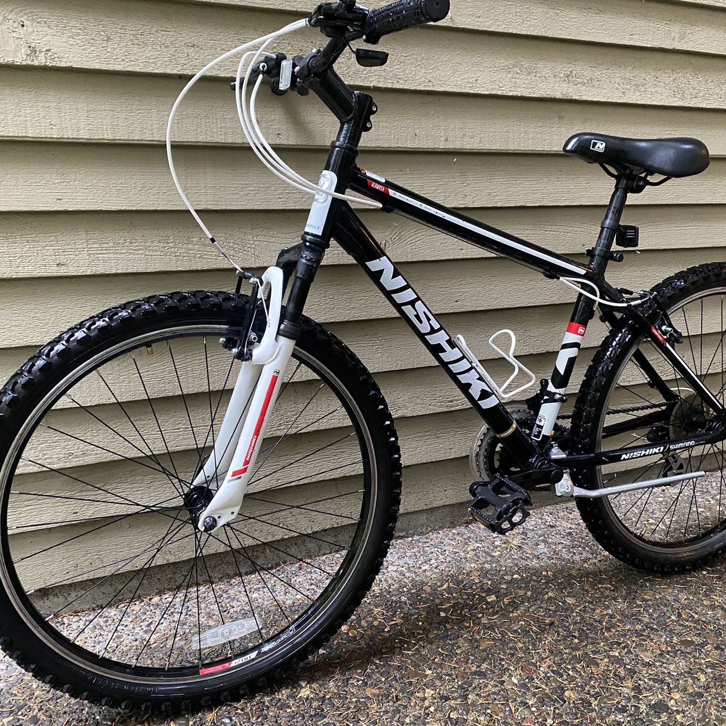 未整備　NISHIKI BICYCLES ALAMOSA 16small Nishiki Alamosa Small Frame 21-Speed Mountain Bike (16