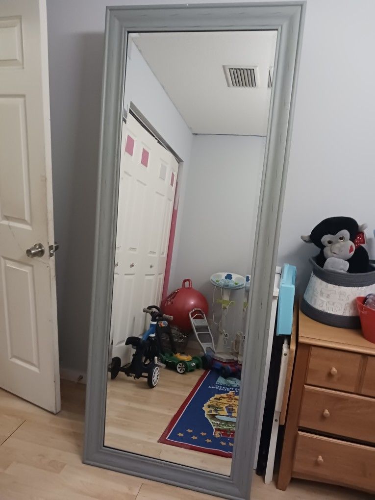 7ft Gorgeous Stand Alone Mirror 40 Firm Look My Post Tons Items