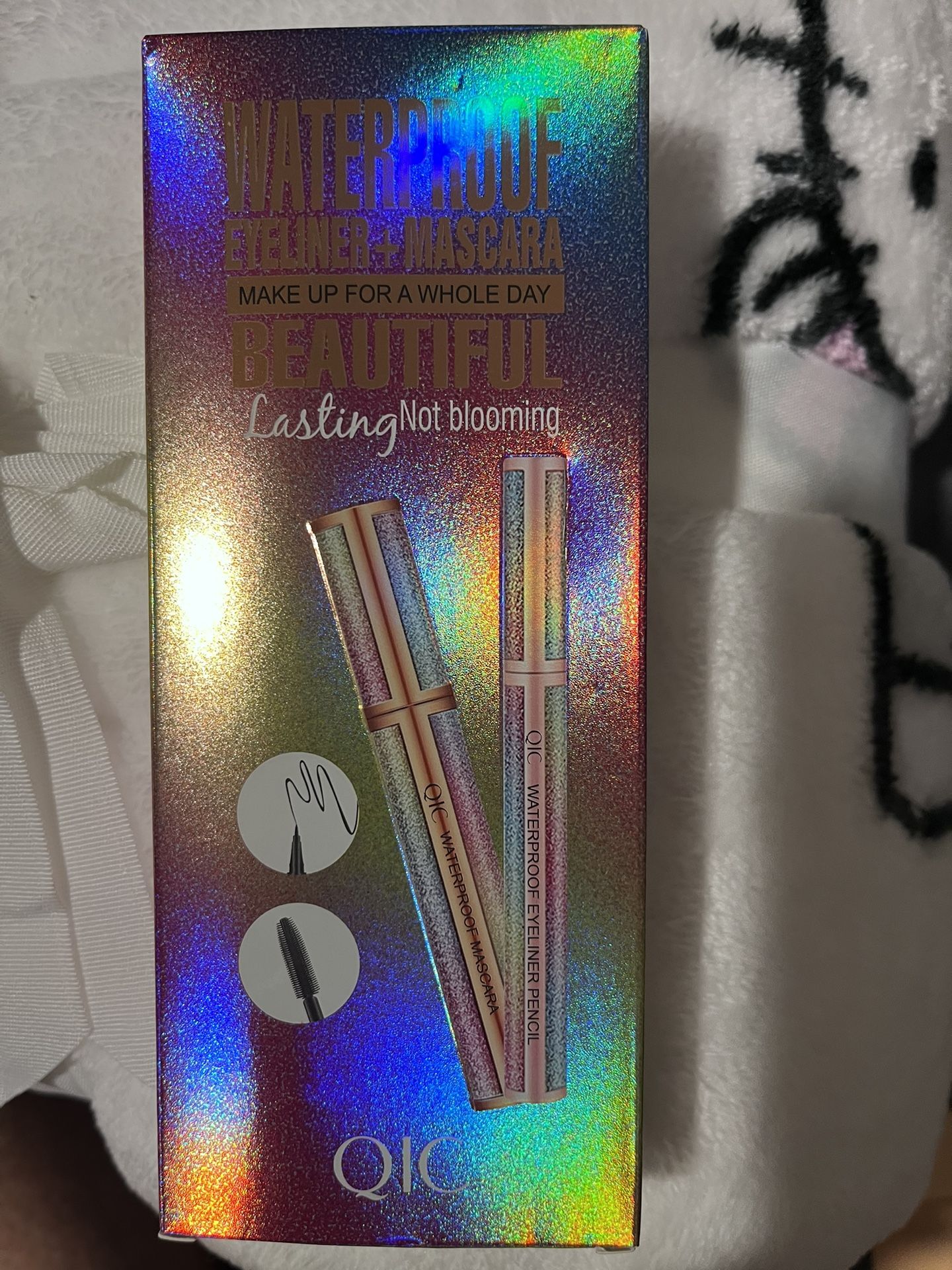 QIC Waterproof, Eyeliner, And Mascara