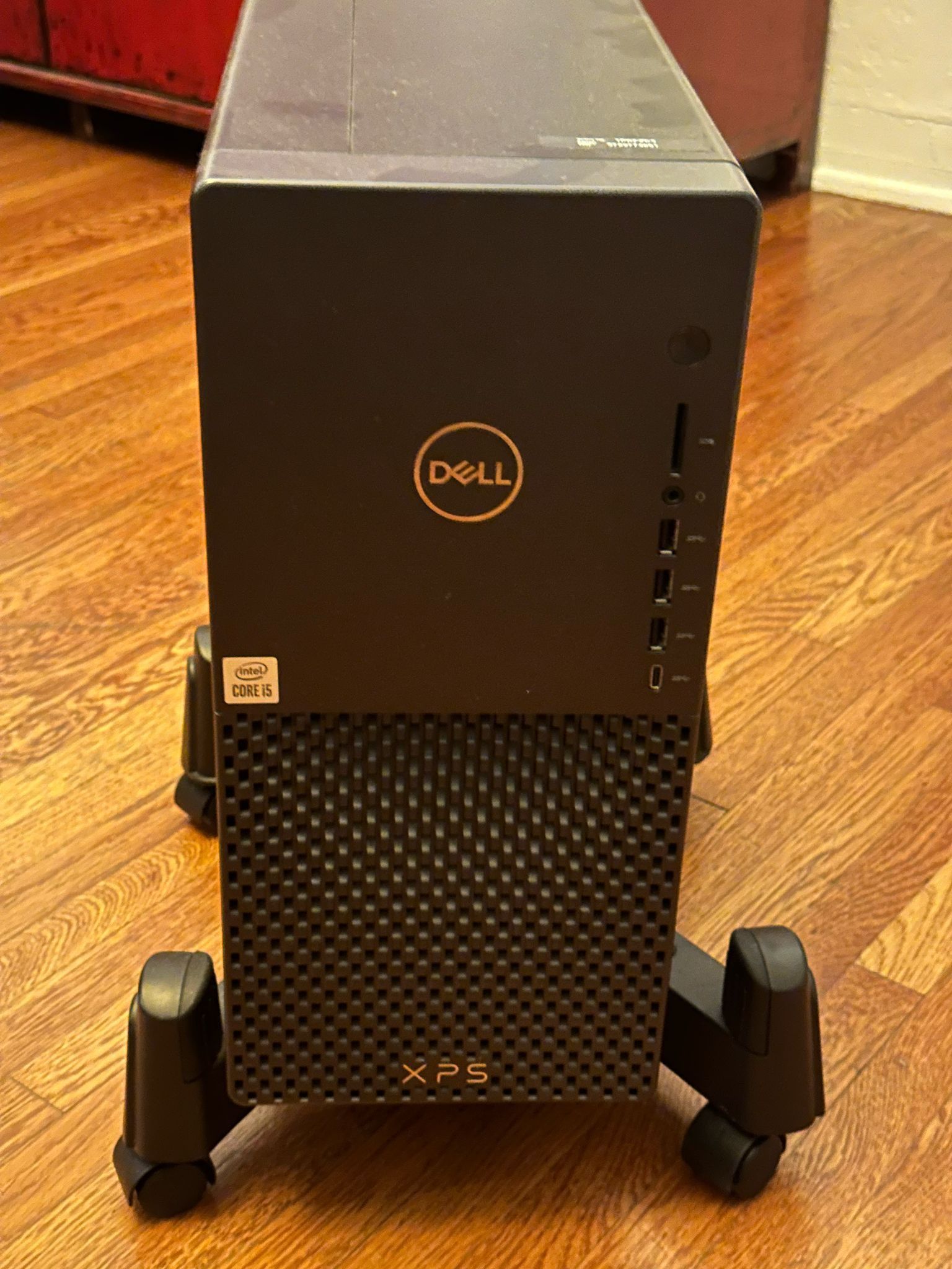 Dell PC and 2 Samsung curved Monitors