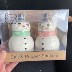 Johanna Parker Snowman Salt & Pepper Shaker