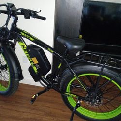 Kettle AndDDC E Bikes
