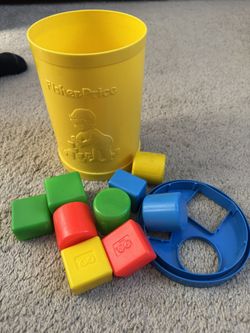 Vintage 1977  Fisher Price Plastic Blocks with Container ~ 9 blocks