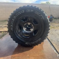 265-70-17 Tires W Ford Wheels 