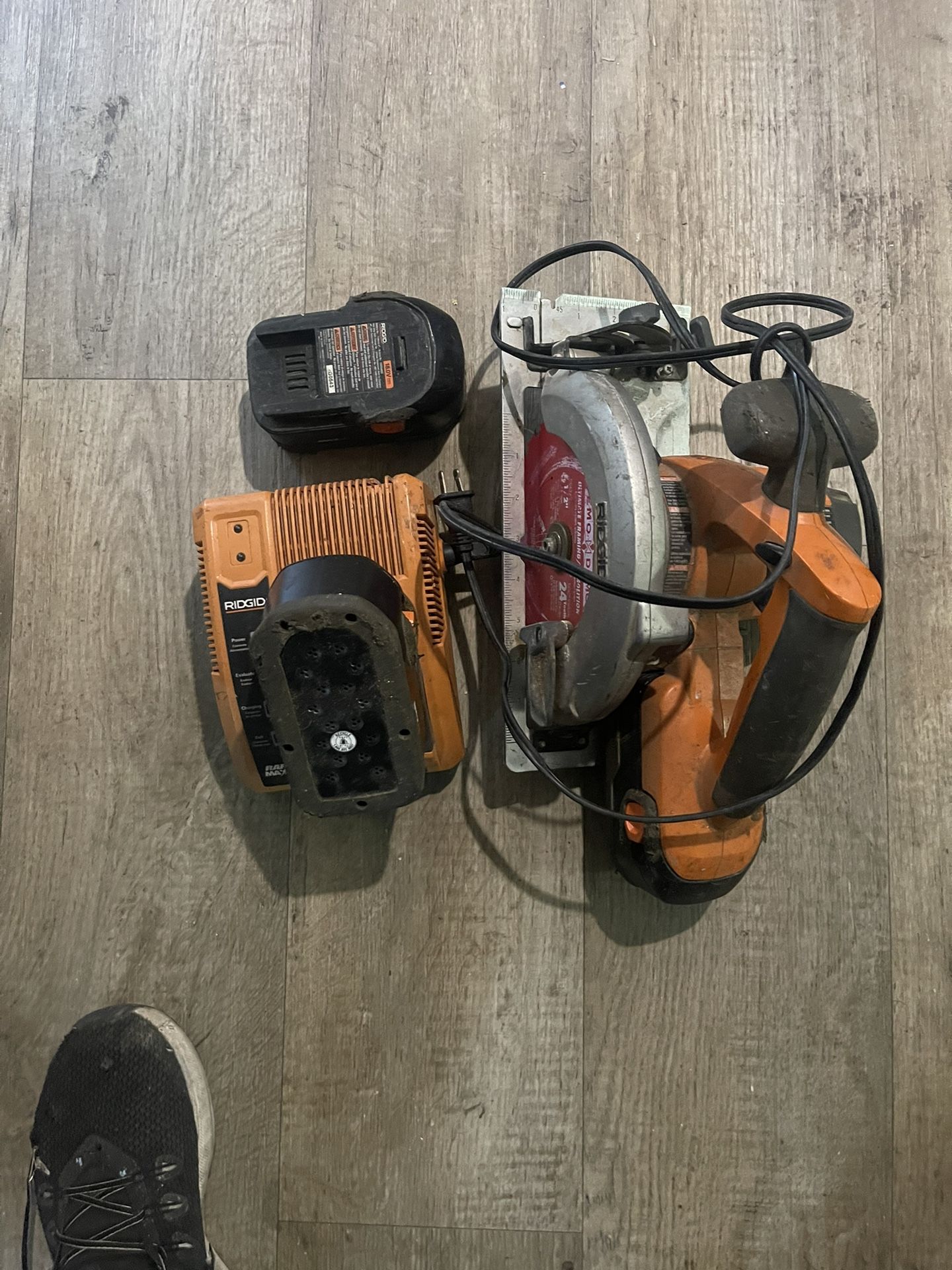 Ridgid Cordless Brushless 7-1/4 in. Circular Saw