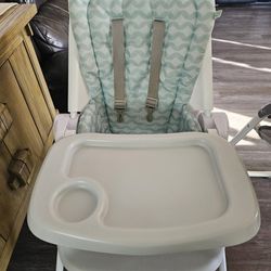 Small Space Highchair 