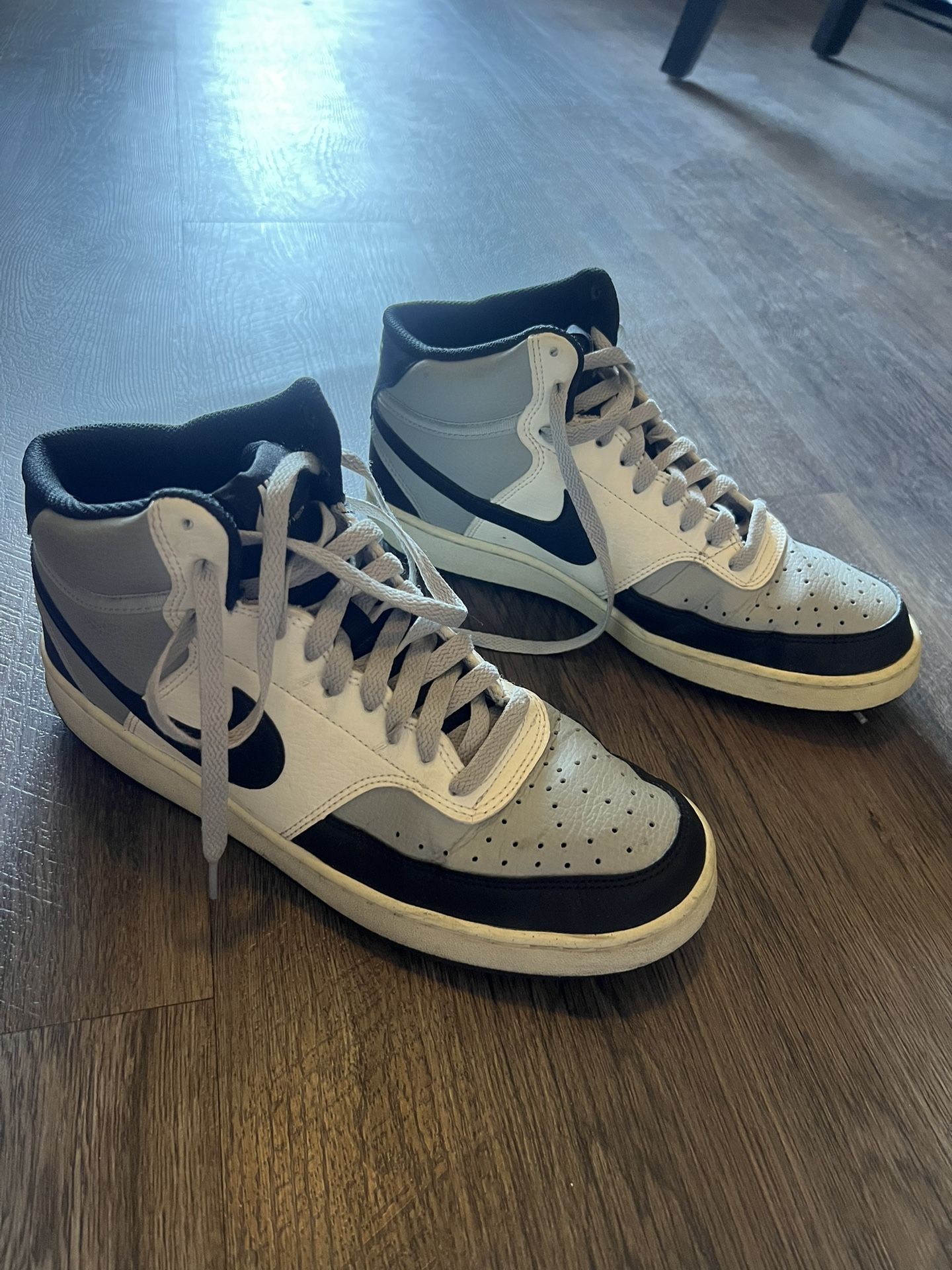 Nike High Tops men’s size 9.5 like new