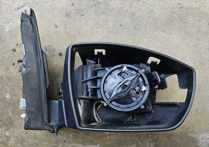 2016 Ford Escape Passenger Side Mirror (Right Side)