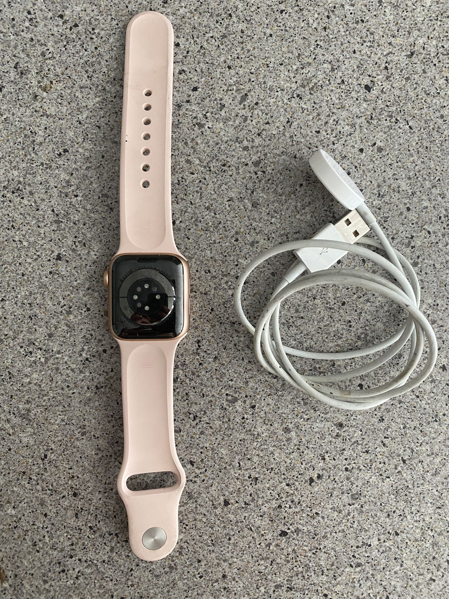 Apple Watch 6 series 44mm Rose Gold/Baby Pink