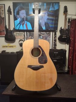 Yamaha Guitar