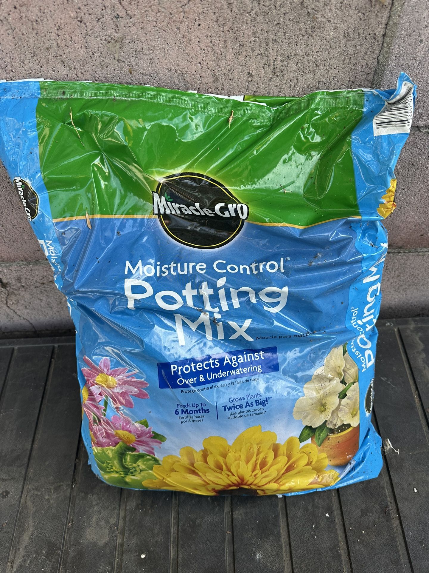 Miracle Grow Potting Mix