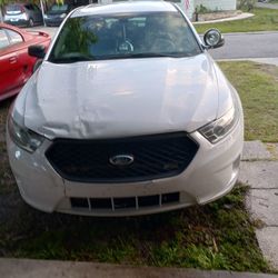 2013 Ford Taurus