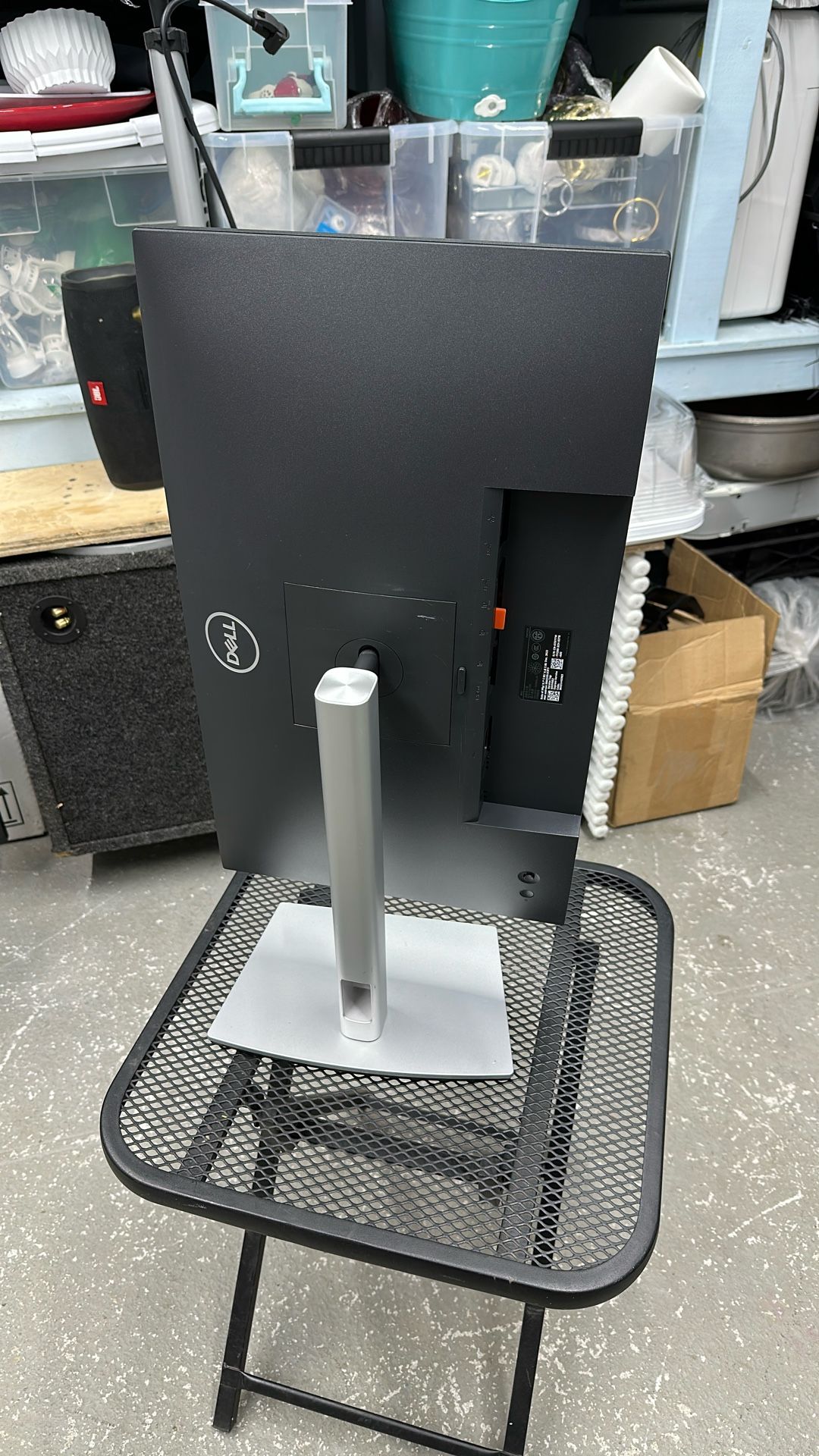 Dell P2423DE 24" QHD USB-C Hub Monitor