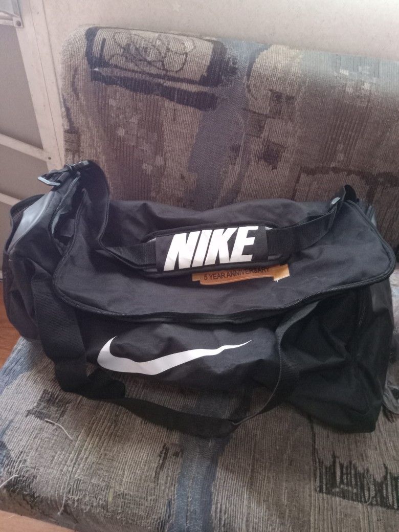 Nike Duffle  Bag