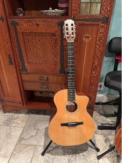 Taylor Guitar 214CE – N