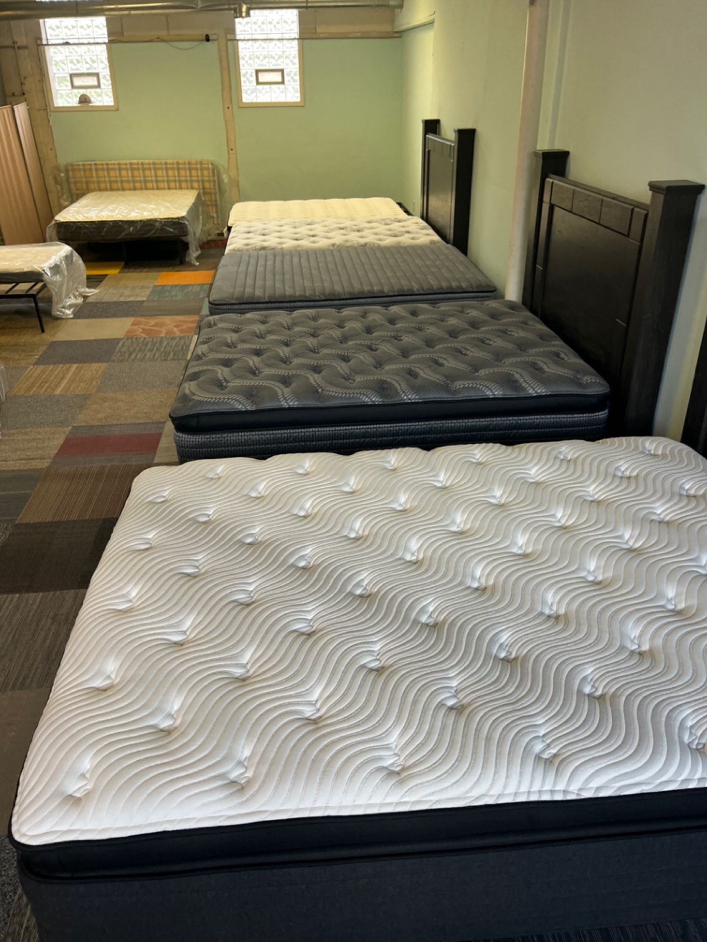 New Mattresses Need Gone Today 