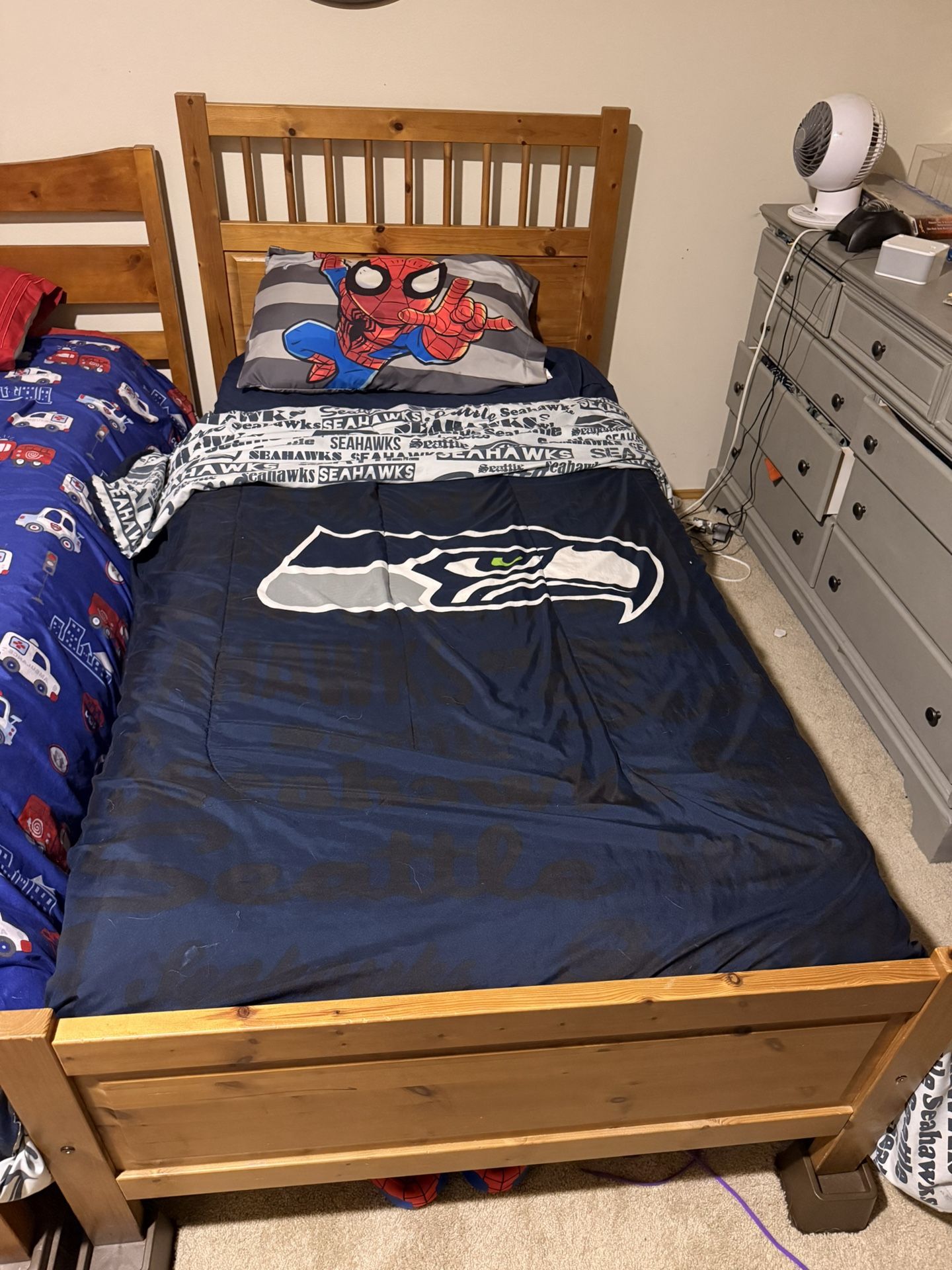 Twin Bed (you choose!)