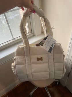 Dog carrying tote