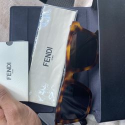 Fendi sunglasses 