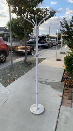 Hat hook