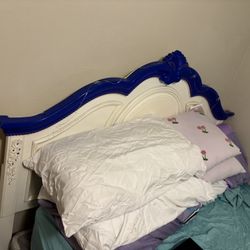 Queen Bed Set
