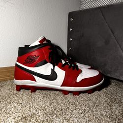 | Nike Air Jordan 1 Mid | white & red baseball cleats | In men’s | Size:13 #sneakers #basketball