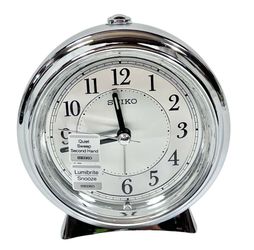 Seiko Bedside Alarm Clock Silver-Tone Case Quiet Sweep Second Hand QHE132SLH New