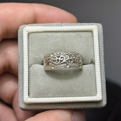 Awesome 😎 !! Vintage + Ornate 925 Sterling Silver Ring size 7.5 !