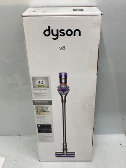 Dyson V8 Vacuum
