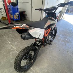 Brand new dirt Bike