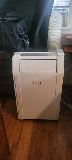 Titan Window Air Conditioner with remote