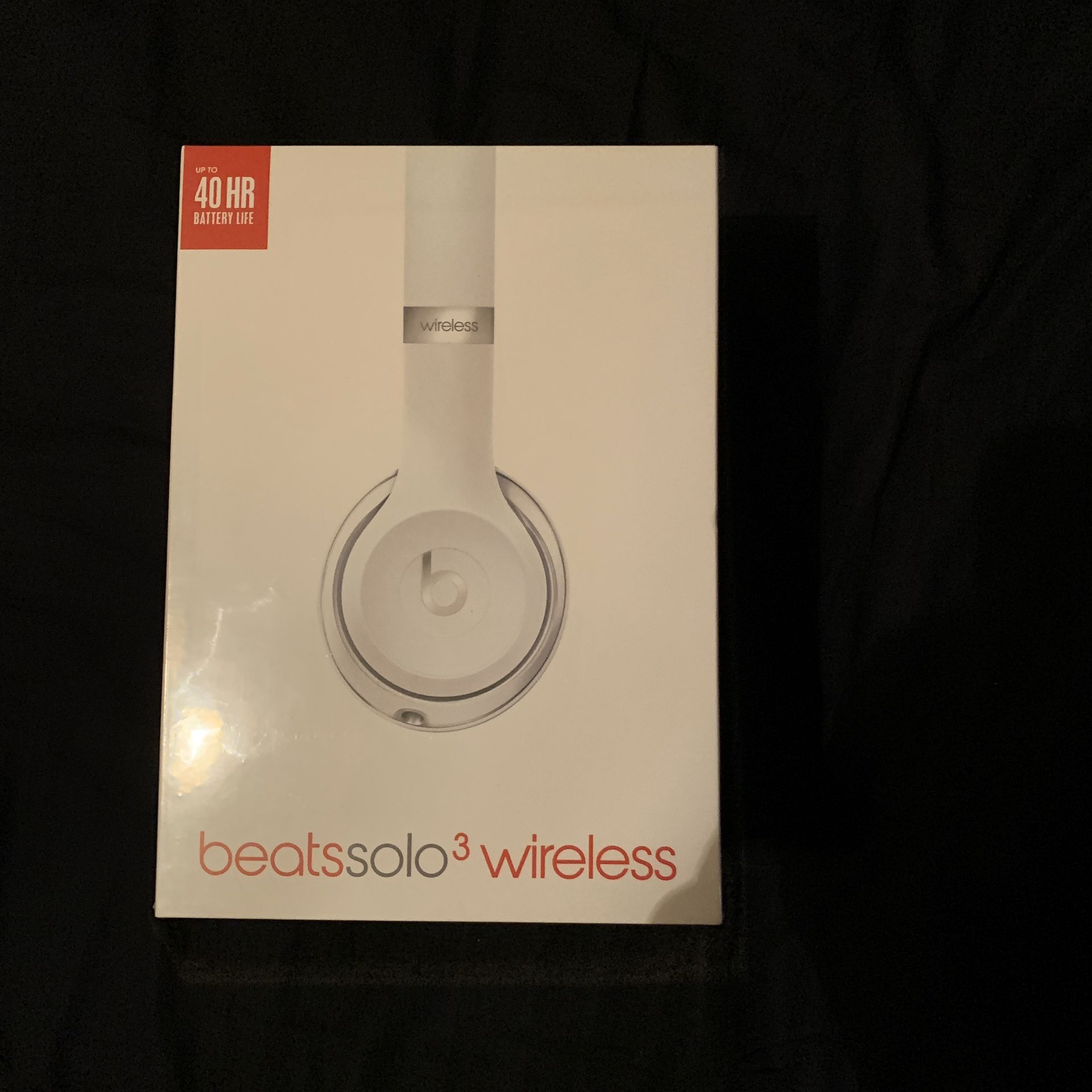 Beats Solo 3 Wireless Headphones NEW