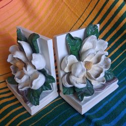 Magnolia Bookends