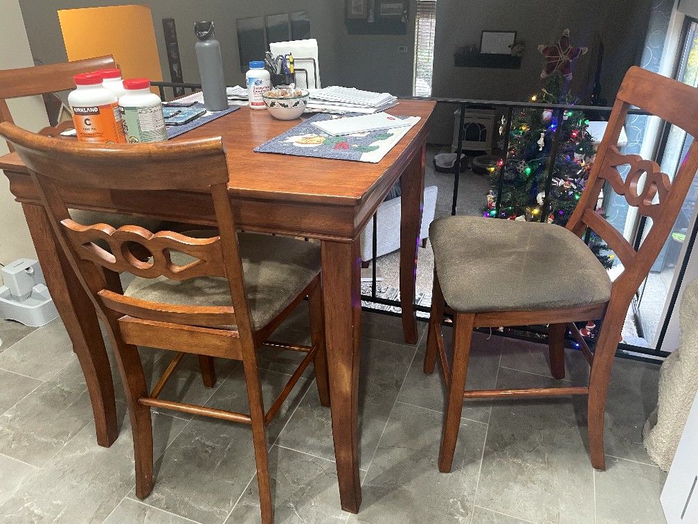 Cherry Stained Pub Style Table And 3 Chairs