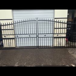 🔥14’ 16’ 20’ gates available 10x7 fence available 💥