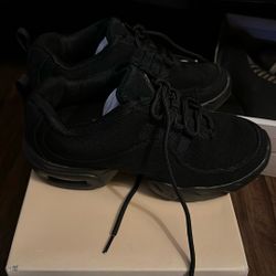 Teniz Nuevoz  Size 8.5 marca BLOCH