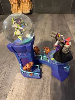 Buzz Lightyear Disney Snow Globe