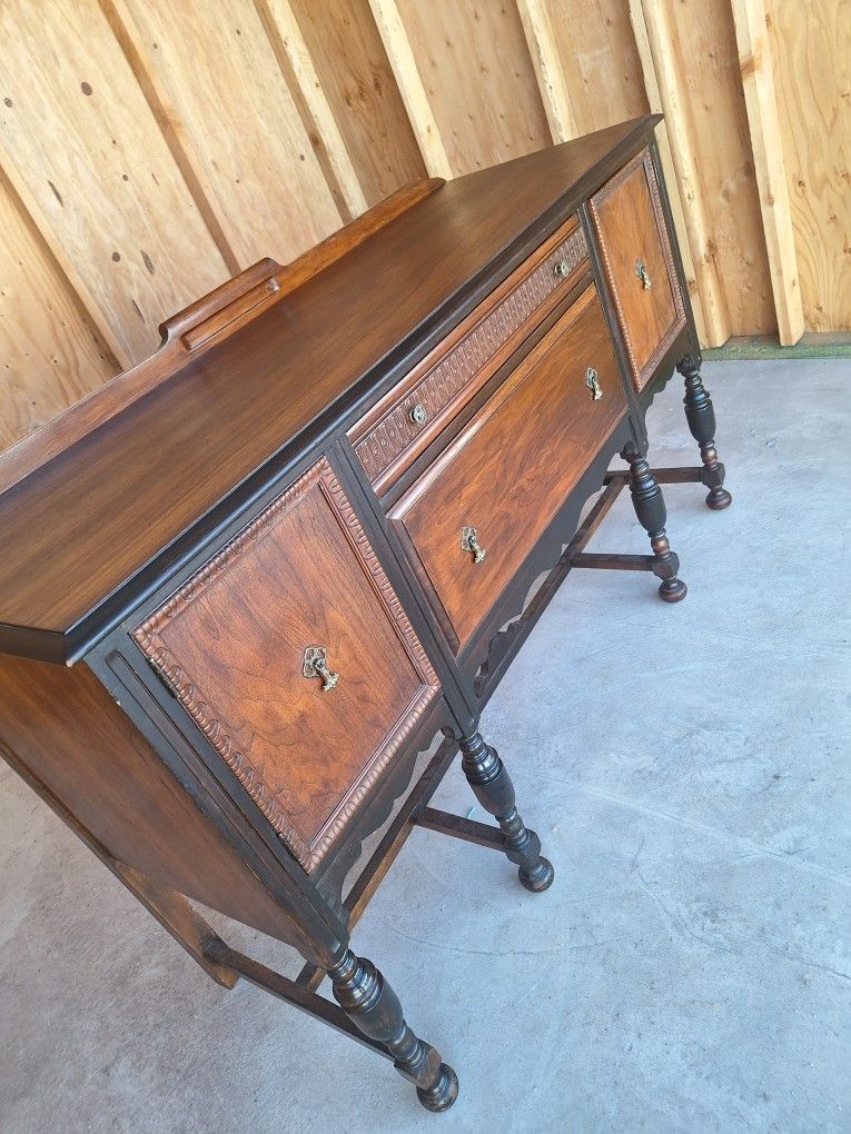 Buffet Classic Antique