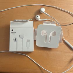 Brand New iPhone 15+ Apple Earbuds 