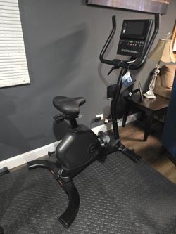 Schwinn 190 Upright Bike