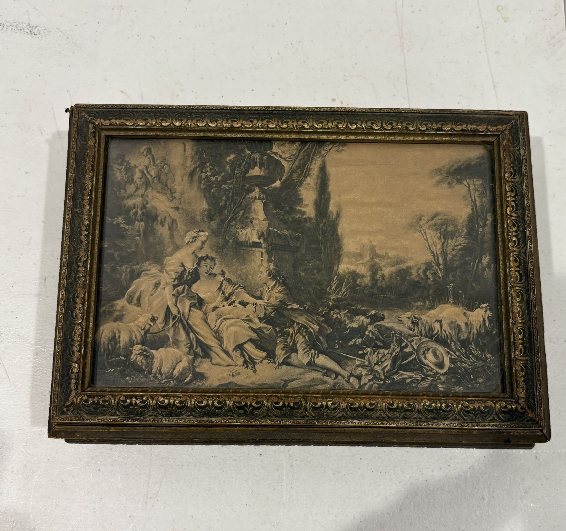 Antique florentine tooled wood trinket treasure mirrored box