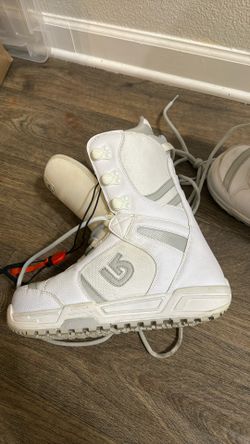 Size 9 Burton Women’s Coco Snowboard Boots